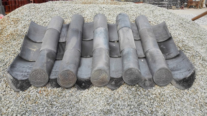 传承与匠心 仿古砖瓦的通体筒瓦、底瓦、花沿与滴水